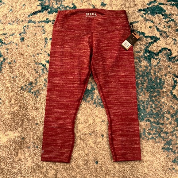 NOBULL Pants - NoBull womens crop (melange), color: Wine, size M